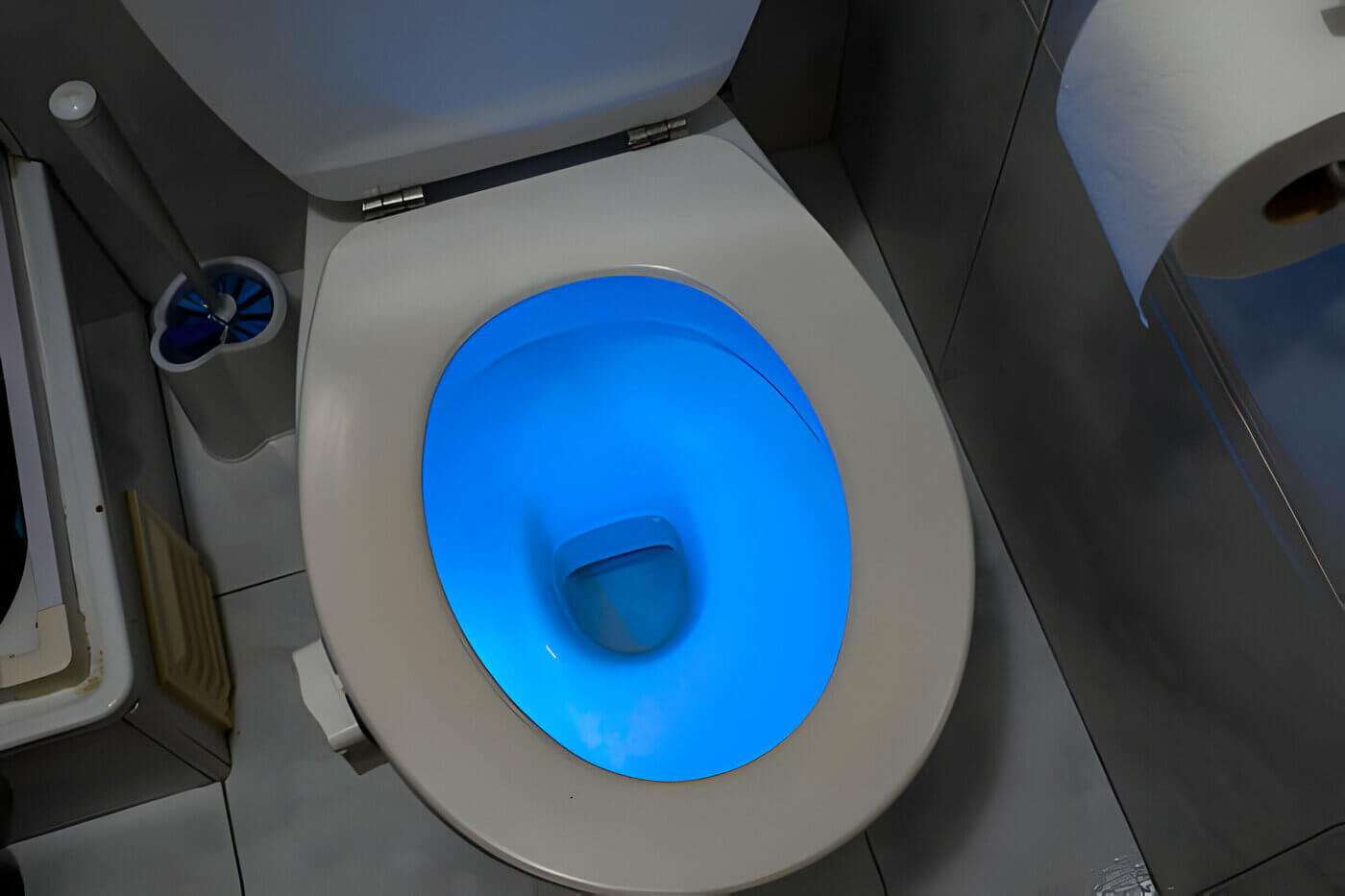 led lights on a toilet bowl
